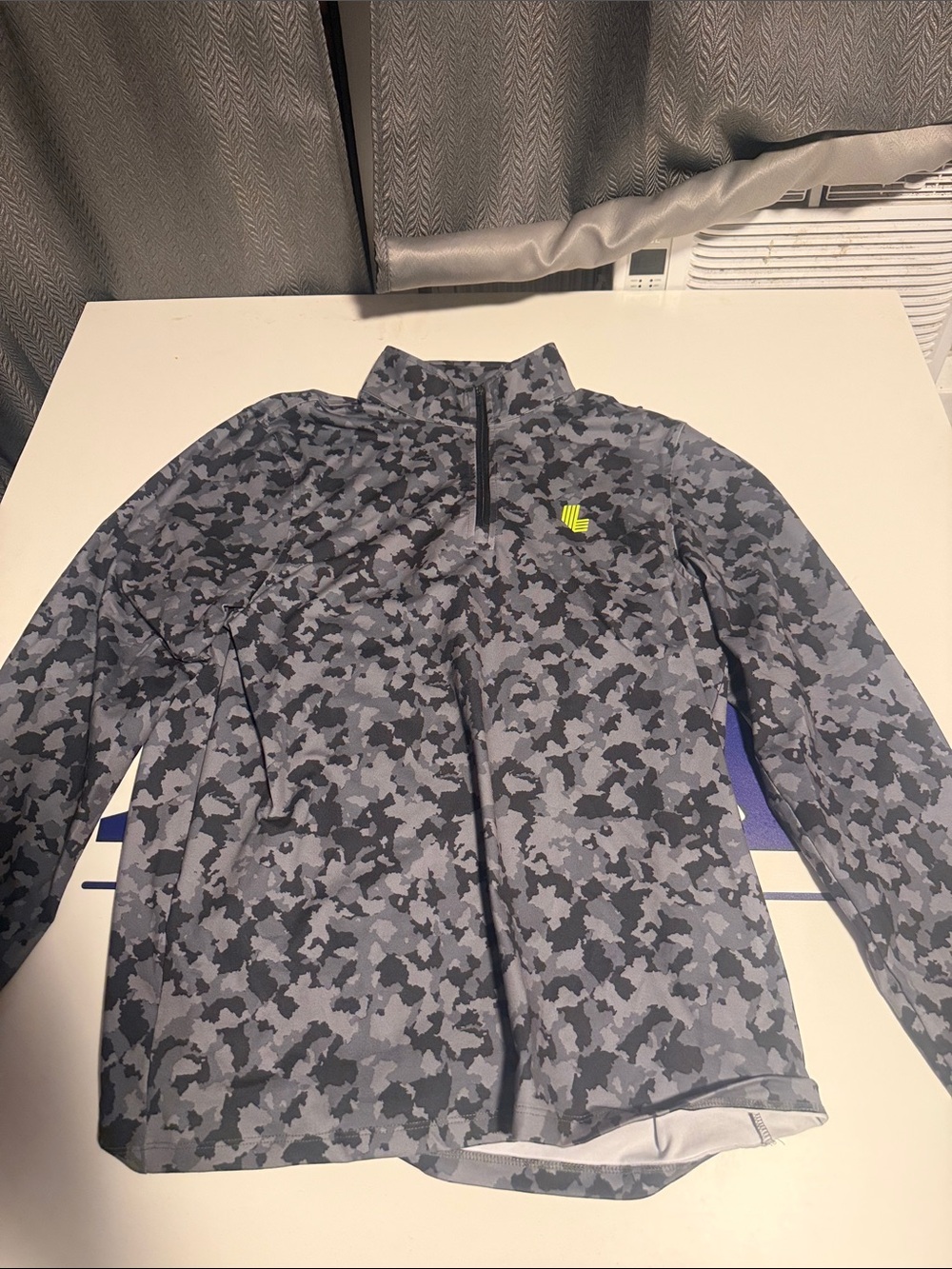 Men's LIV GOLF Gray Camo Lightweight Quarter-Zip Shirt Jacket